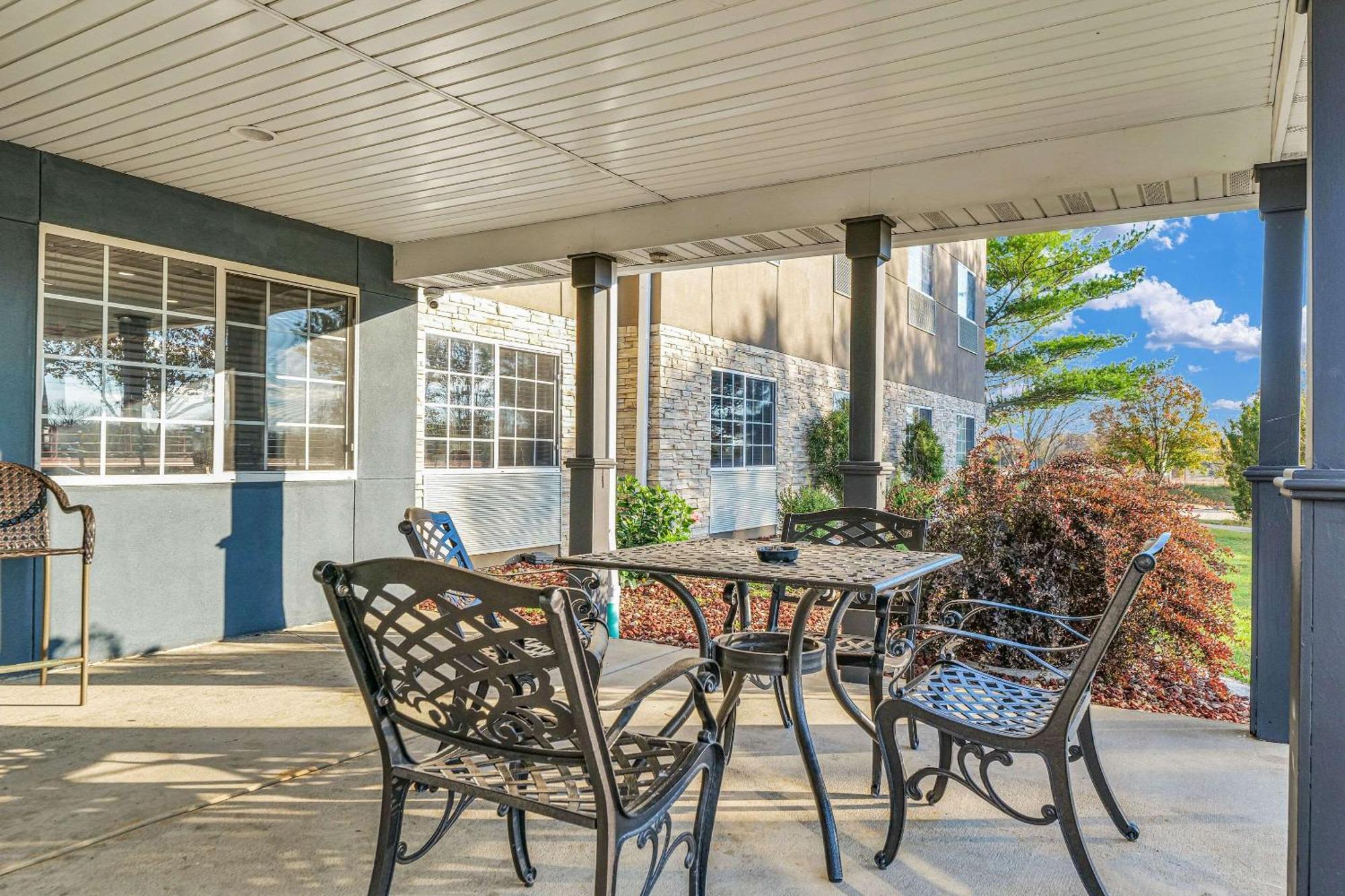 Country Inn & Suites By Radisson, Decatur, Il Luaran gambar