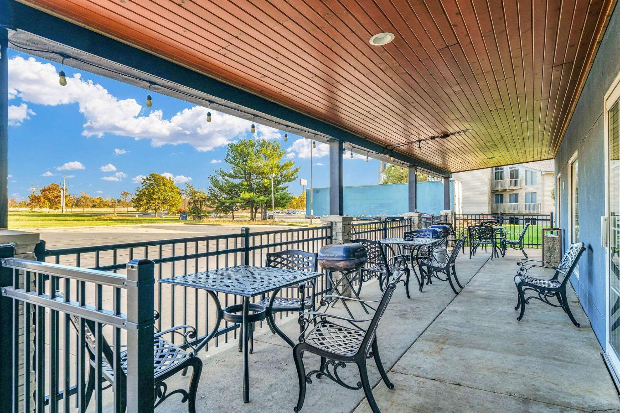 Country Inn & Suites By Radisson, Decatur, Il Luaran gambar