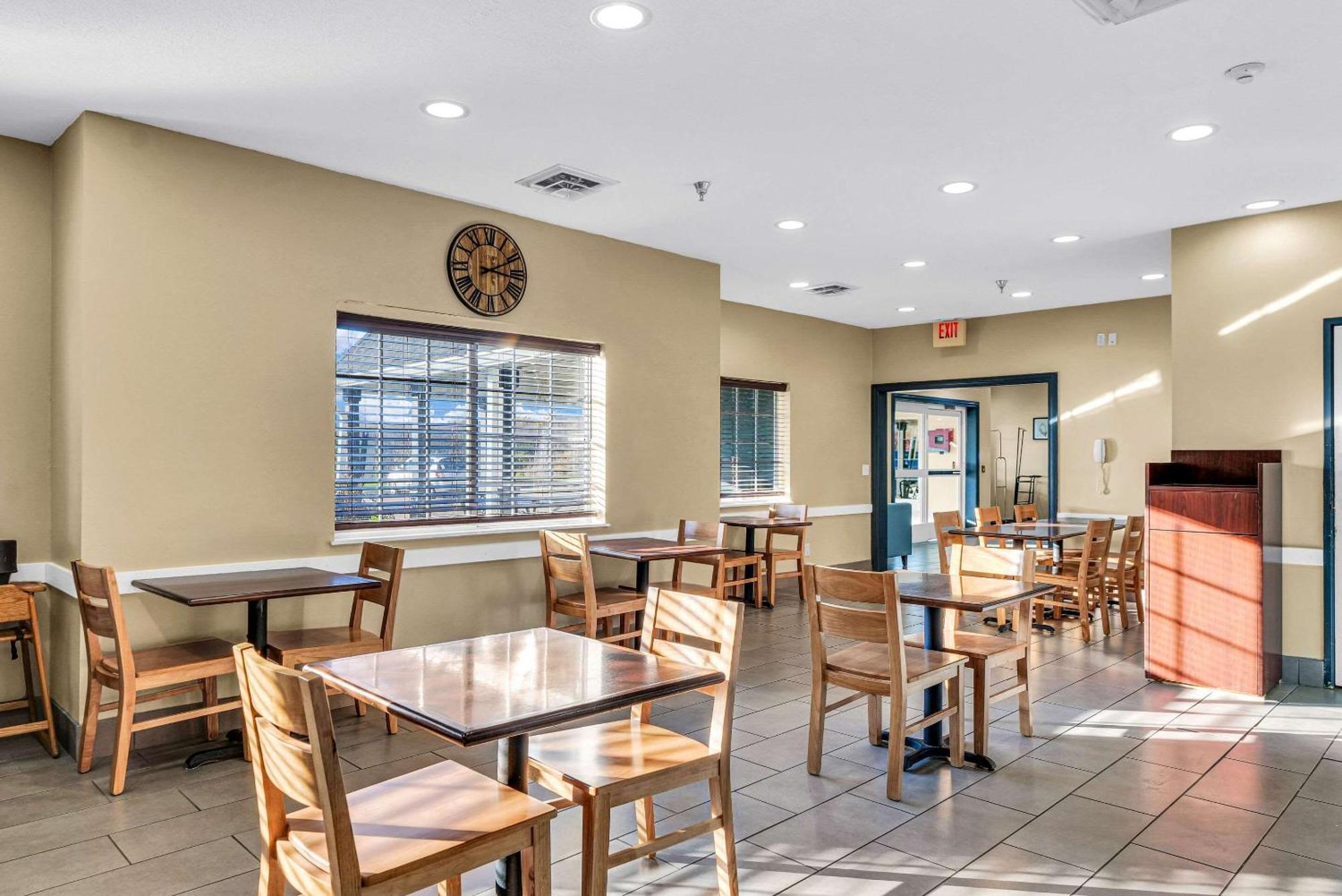 Country Inn & Suites By Radisson, Decatur, Il Luaran gambar