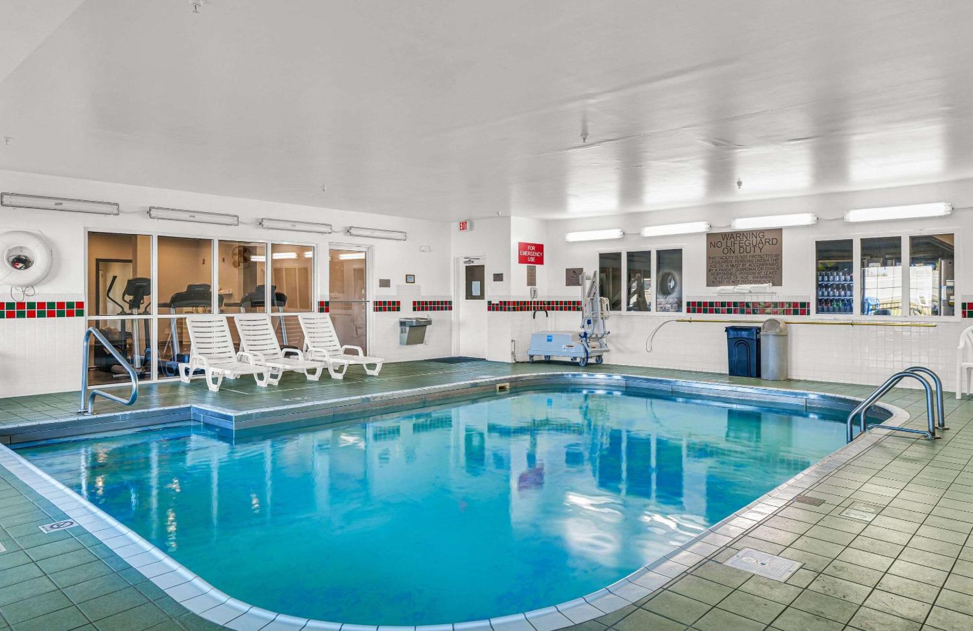 Country Inn & Suites By Radisson, Decatur, Il Luaran gambar