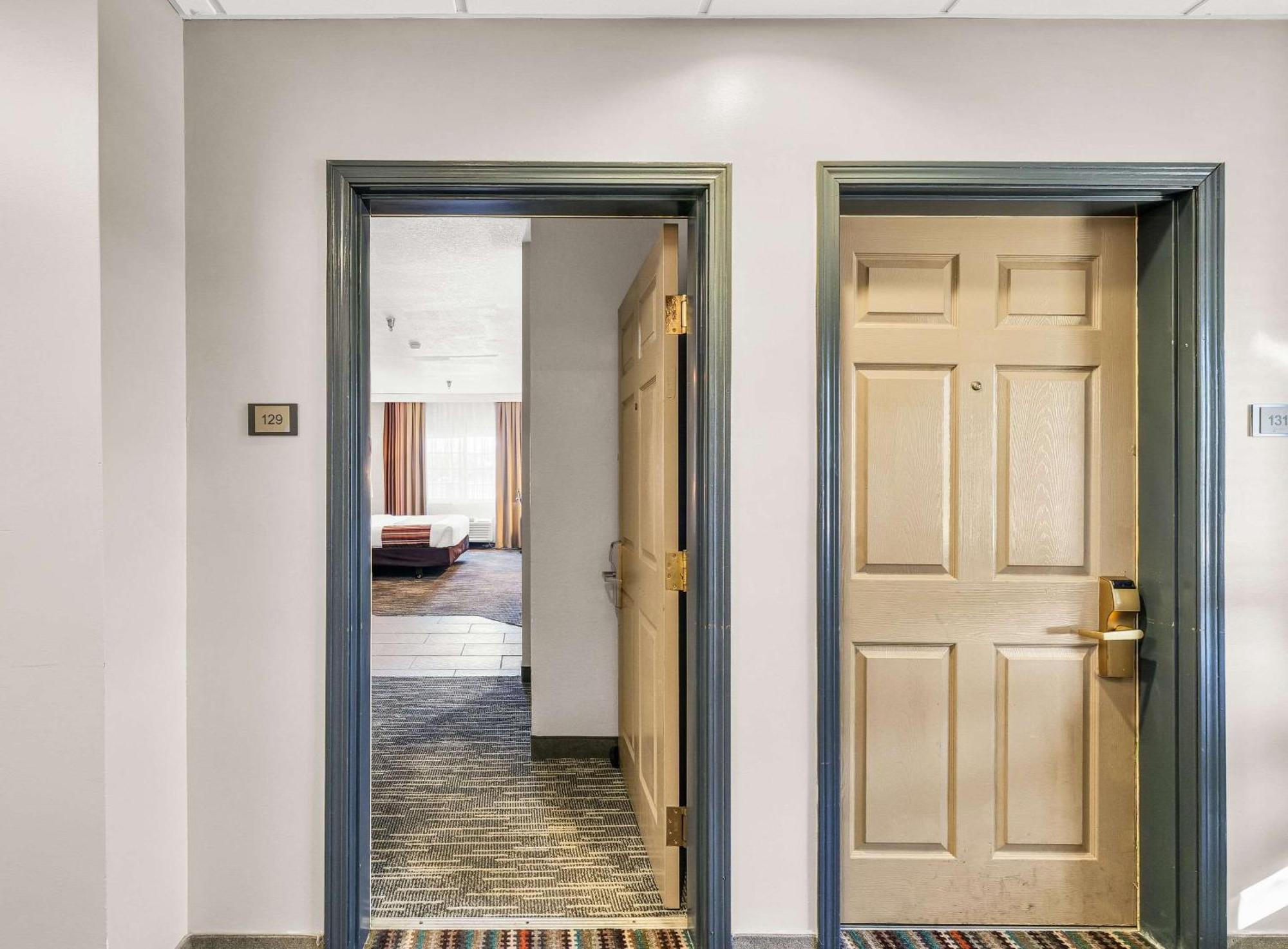Country Inn & Suites By Radisson, Decatur, Il Luaran gambar