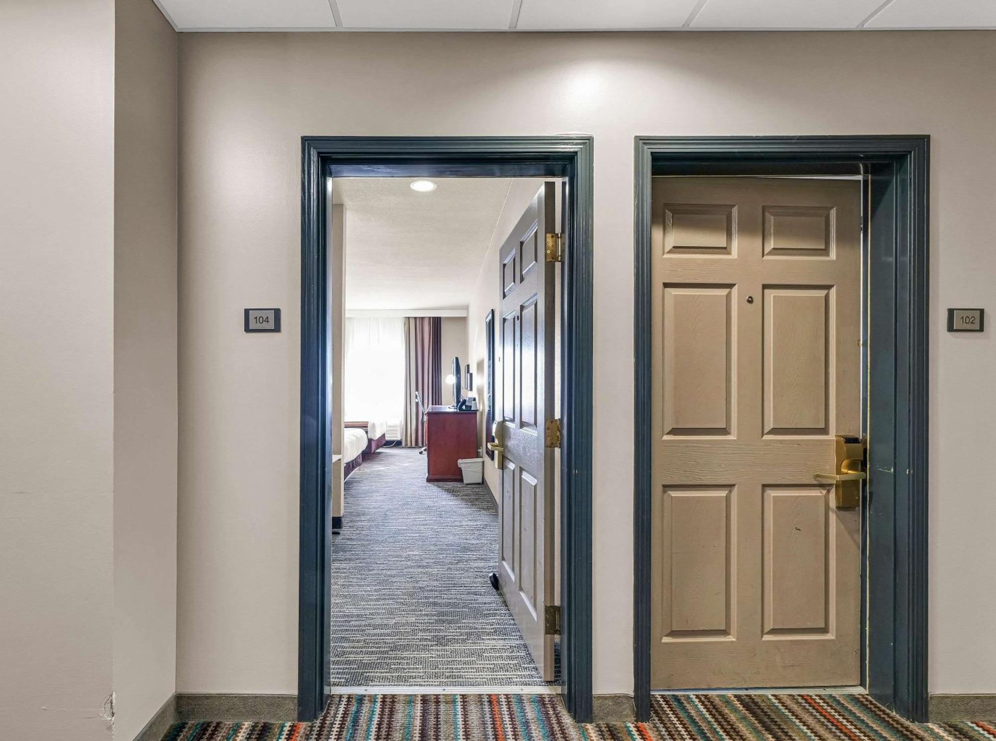 Country Inn & Suites By Radisson, Decatur, Il Luaran gambar
