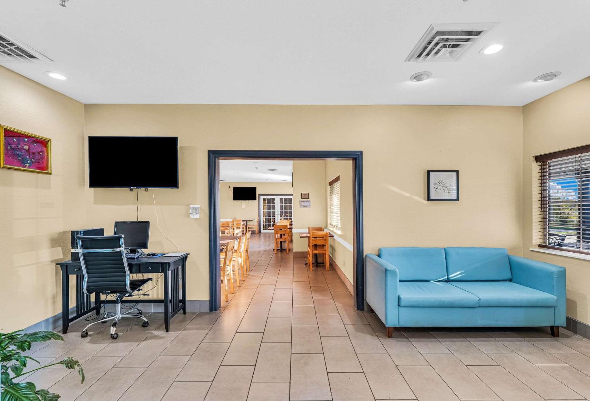 Country Inn & Suites By Radisson, Decatur, Il Luaran gambar